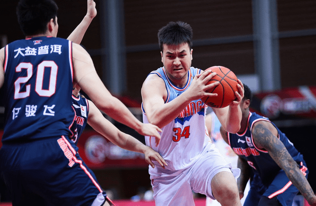 开云体育官网-关于冲刺阶段体能课后；广州队再遭质疑备战CBA常规赛；话题不断；医务组通报恢复的信息